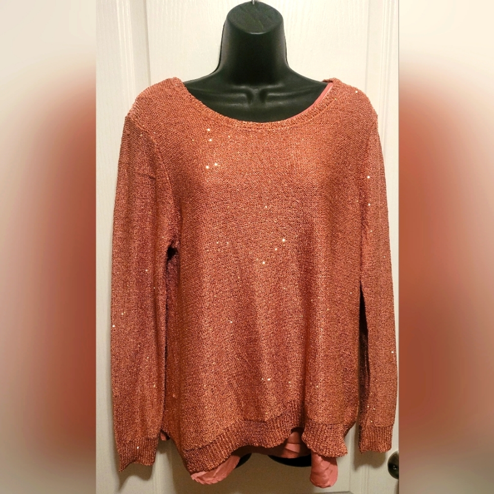 SIGNATURE STUDIO PINK SWEATER SIZE LARGE